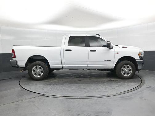 Bright White Clearcoat 2024 RAM 2500 Big Horn Crew Cab 4x4 6'4' Box