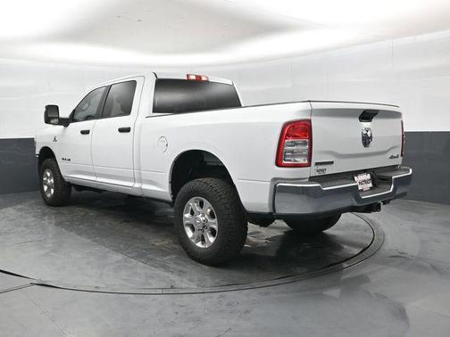 Bright White Clearcoat 2024 RAM 2500 Big Horn Crew Cab 4x4 6'4' Box