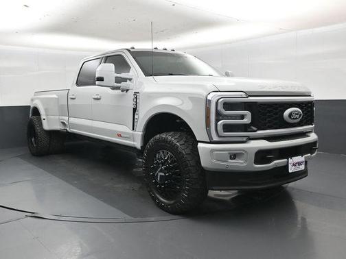 Avalanche 2025 Ford F-350 Platinum