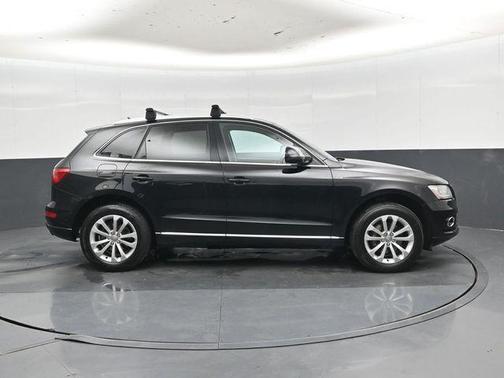 Black 2014 Audi Q5 2.0T Premium