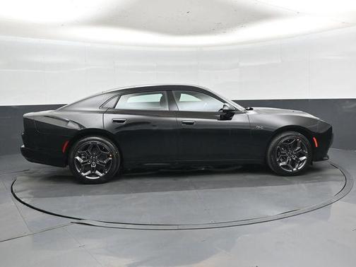 Diamond Black Crystal Pearlcoat 2026 Dodge Charger R/T