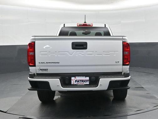 Summit White 2022 Chevrolet Colorado LT
