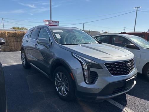 2023 Cadillac XT4 Premium Luxury