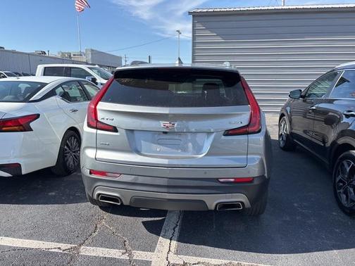 2023 Cadillac XT4 Premium Luxury