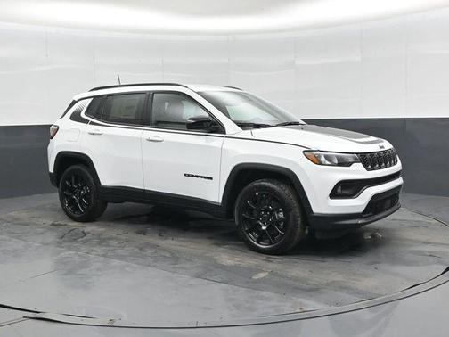 Bright White Clearcoat 2026 Jeep Compass Latitude