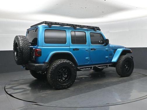 Bikini Pearl Coat 2024 Jeep Wrangler 4xe Rubicon X
