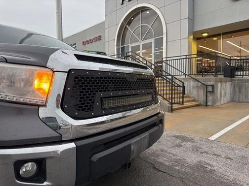 2015 Toyota Tundra SR5