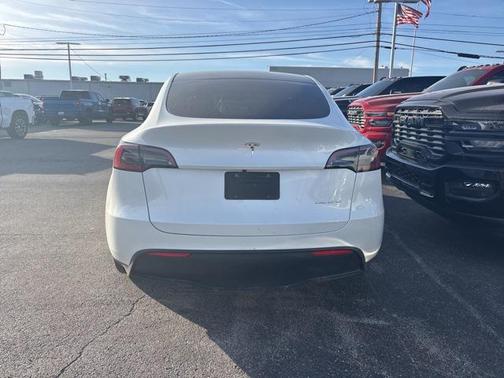 2023 Tesla Model Y Long Range Dual Motor All-Wheel Drive