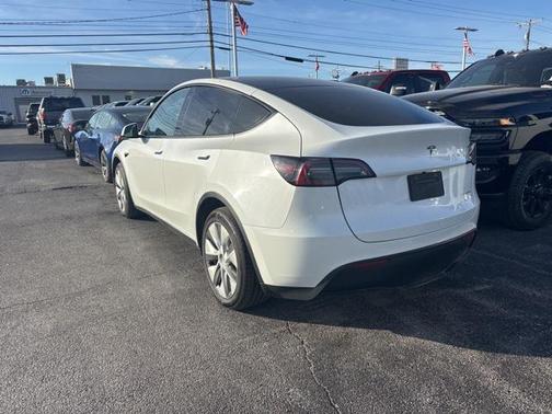 2023 Tesla Model Y Long Range Dual Motor All-Wheel Drive