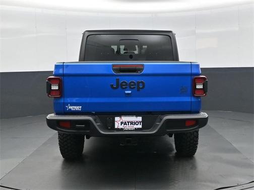 2026 Jeep Gladiator Willys 4x4