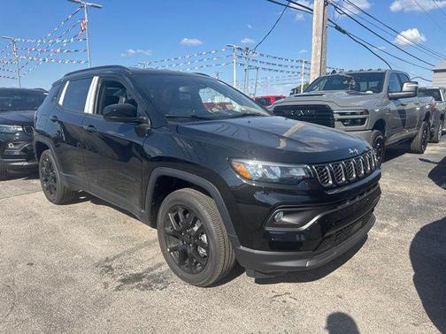 Diamond Black Crystal Pearlcoat 2026 Jeep Compass Sport