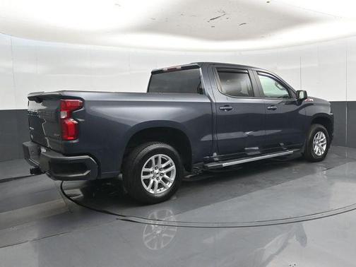 Shadow Gray Metallic 2021 Chevrolet Silverado 1500 RST