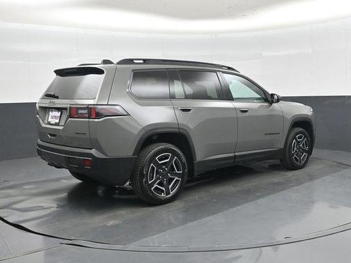 Sting-Gray Clearcoat 2026 Jeep Cherokee Limited