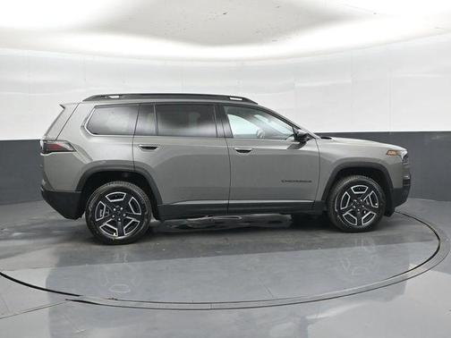Sting-Gray Clearcoat 2026 Jeep Cherokee Limited