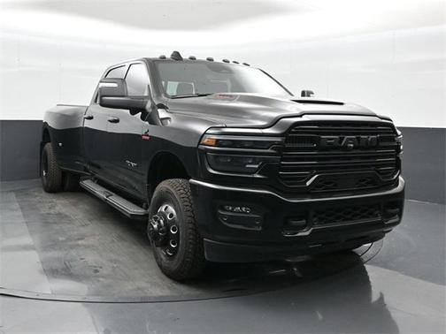 2025 RAM 3500 Laramie Crew Cab 4x4 8' Box