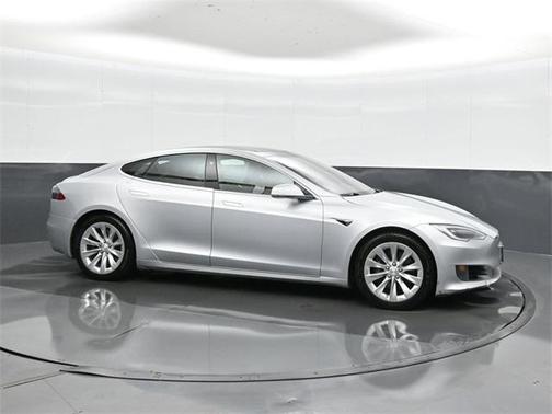 2017 Tesla Model S 90D