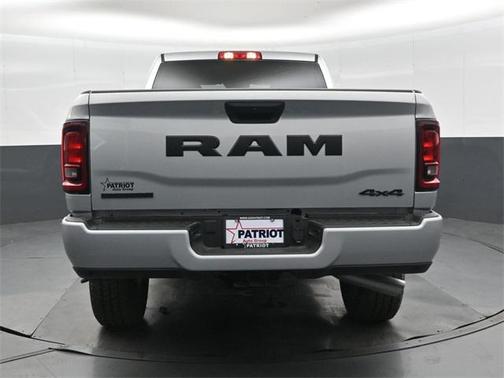 2026 RAM 2500 Big Horn Crew Cab 4x4 6'4' Box