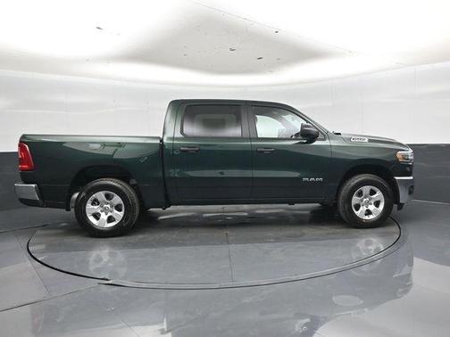 Serrano Green Metallic 2026 RAM 1500 Big Horn/Lone Star