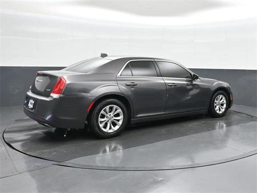 2015 Chrysler 300 Limited
