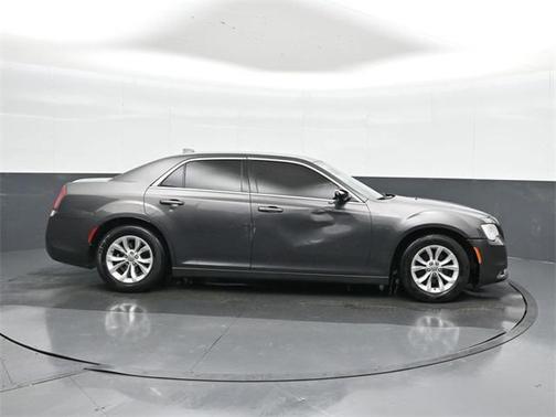 2015 Chrysler 300 Limited