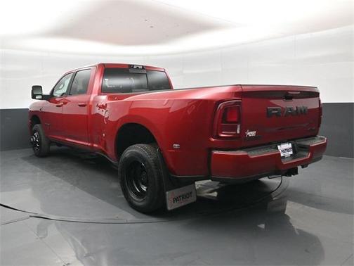 2026 RAM 3500 Laramie Crew Cab 4x4 8' Box
