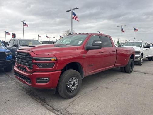2026 RAM 3500 Laramie Crew Cab 4x4 8' Box
