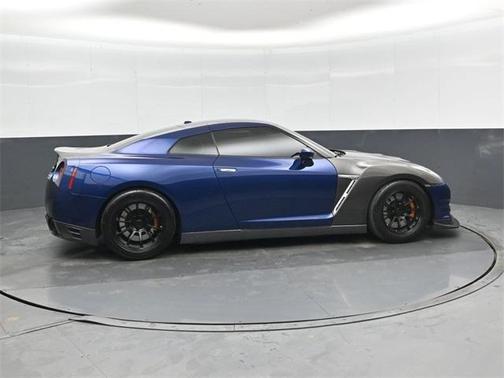 2015 Nissan GT-R Black Edition