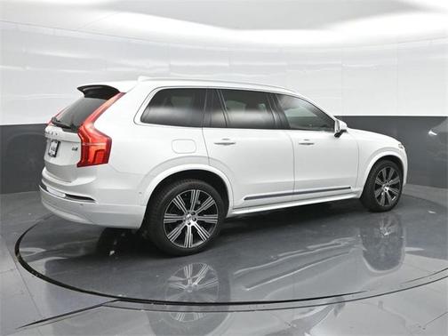 2023 Volvo XC90 B6 Ultimate 7-Seater