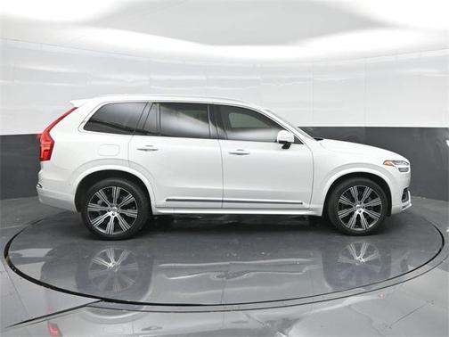 2023 Volvo XC90 B6 Ultimate 7-Seater