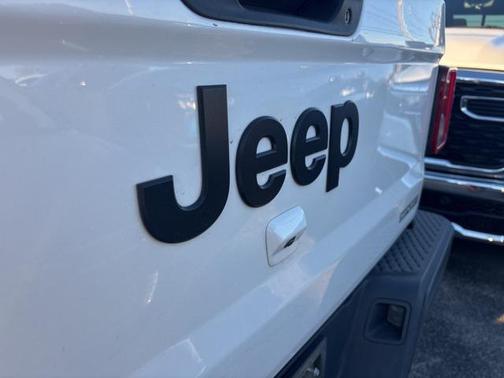 2020 Jeep Gladiator Sport