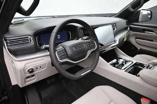 High Gloss Black 2026 Jeep Grand Wagoneer