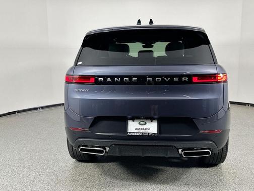 2025 Land Rover Range Rover Sport SE