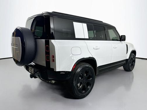 2026 Land Rover Defender P400 X-Dynamic SE