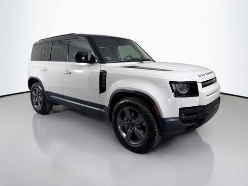 Borasco Grey Metallic 2026 Land Rover Defender P300 S