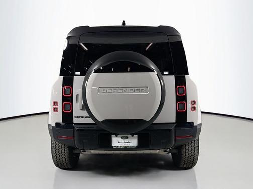 Borasco Grey Metallic 2026 Land Rover Defender P300 S