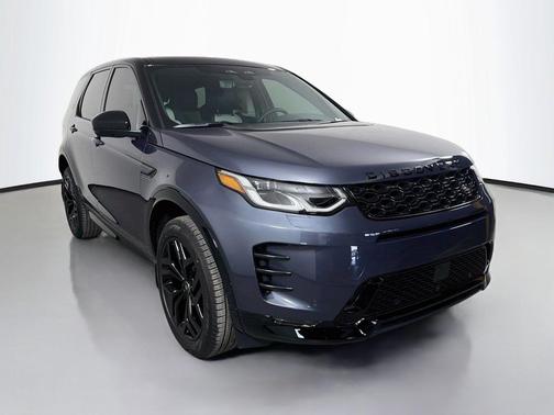 Varesine Blue Metallic 2026 Land Rover Discovery Sport Landmark