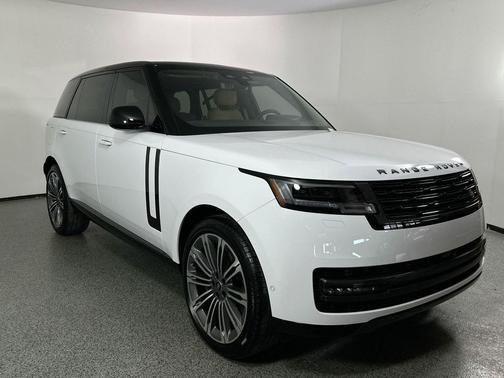 2025 Land Rover Range Rover P530 SE 7 Seat