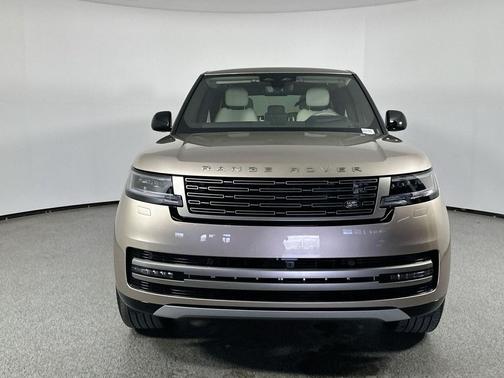 2025 Land Rover Range Rover P400 SE 7 Seat