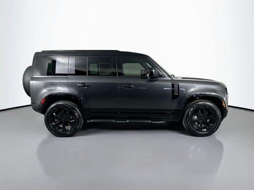 Carpathian Grey Prem Met 2026 Land Rover Defender P400 X-Dynamic SE