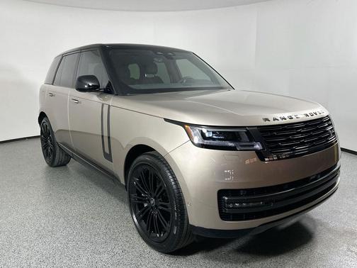 2025 Land Rover Range Rover P530 SE