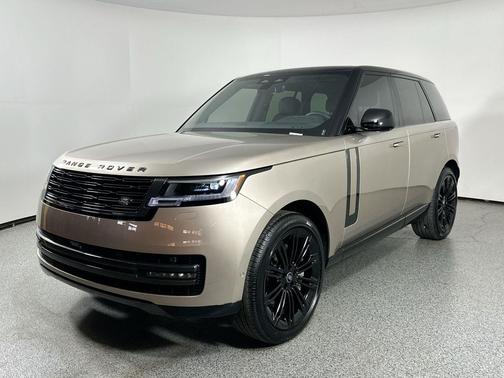 2025 Land Rover Range Rover P530 SE