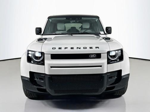 2026 Land Rover Defender P400 X-Dynamic SE