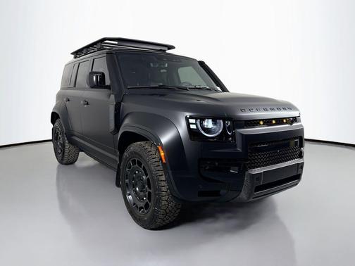 2026 Land Rover Defender 110 V8