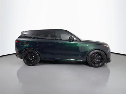 British Racing Green in Gloss 2026 Land Rover Range Rover Sport P635 SV