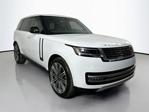 2025 Land Rover Range Rover P530 SE