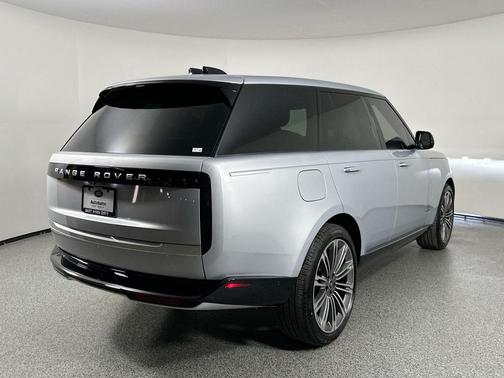 2025 Land Rover Range Rover P530 Autobiography