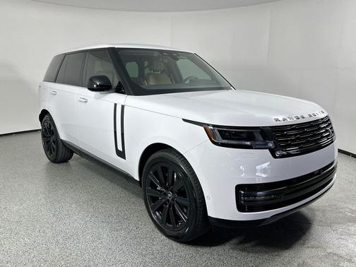 2025 Land Rover Range Rover P550e SE