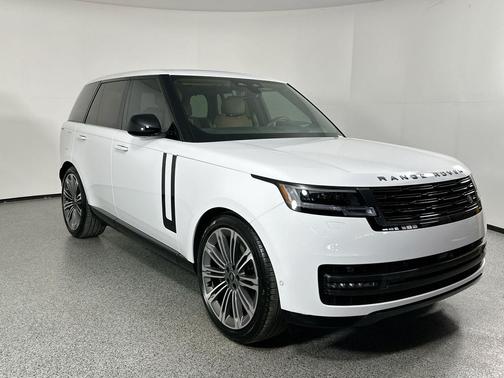 2025 Land Rover Range Rover P530 SE