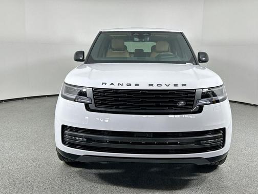 2025 Land Rover Range Rover P530 SE