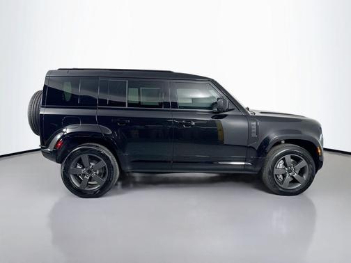 2026 Land Rover Defender P400 X-Dynamic SE